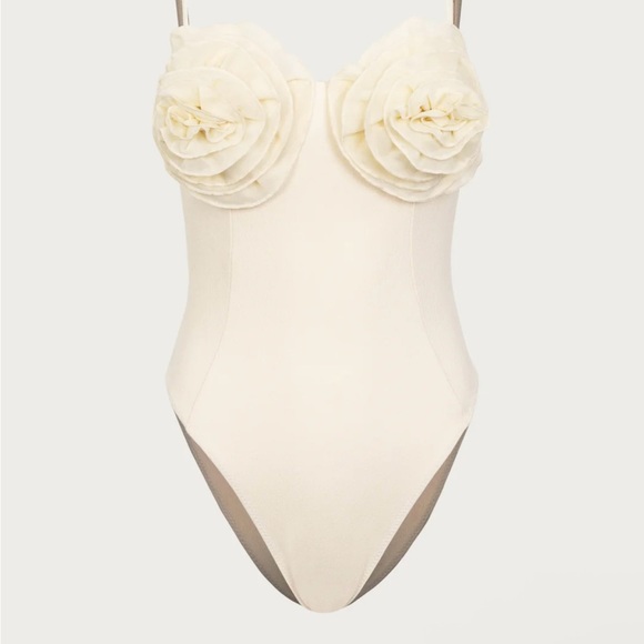 SAME LOS ANGELES - Cream Floral Bodysuit - Picture 1 of 3